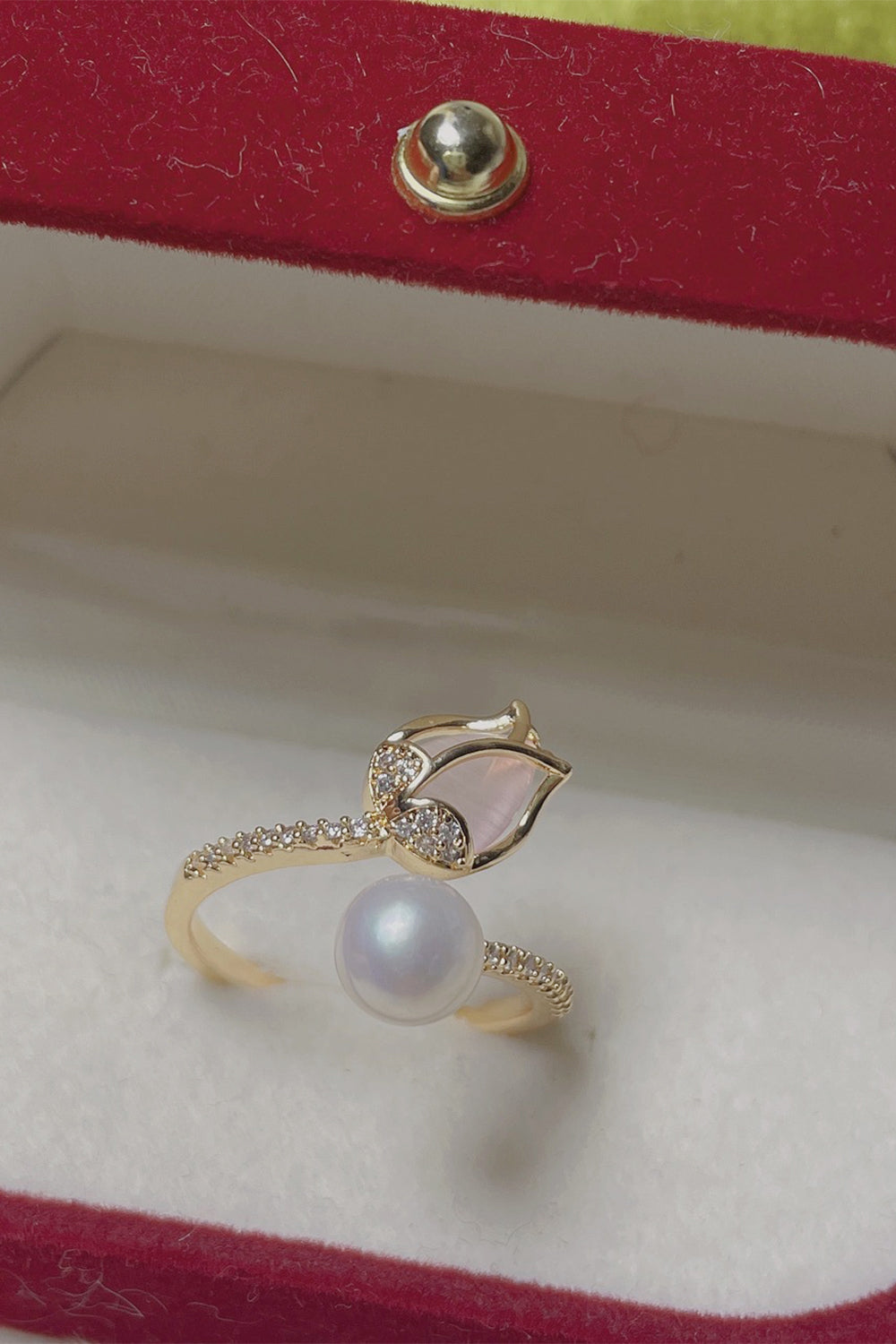 White Pearl Ring