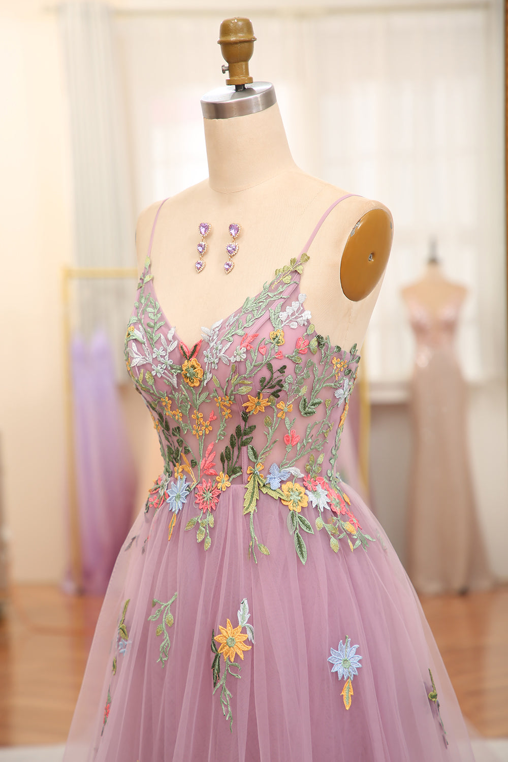 Mauve A Line Tulle Beaded Appliques Long Prom Dress With Embroidery