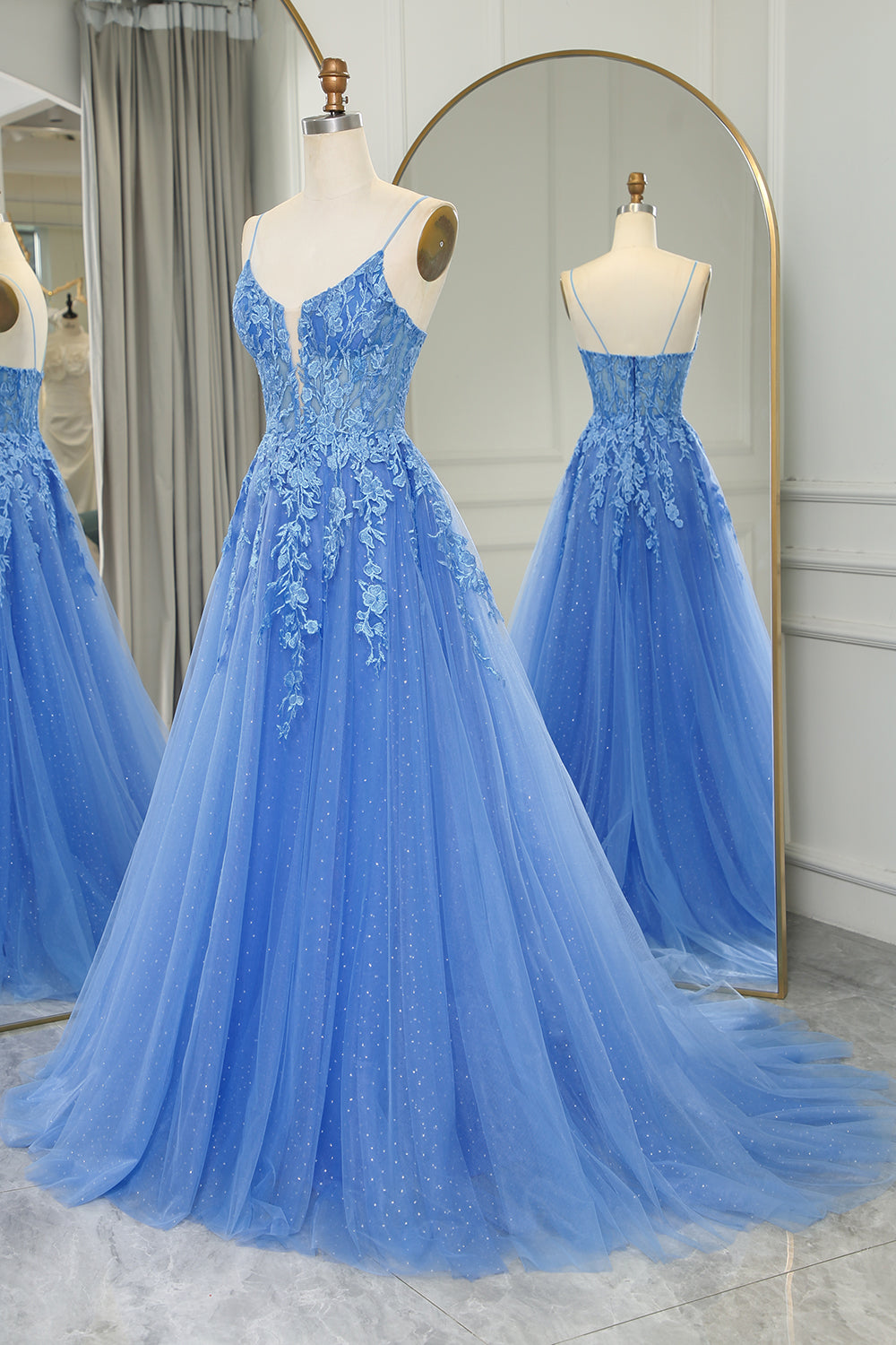 Blue A-Line Spaghetti Straps Tulle Long Prom Dress With Appliques